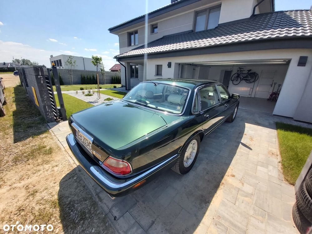 Jaguar Daimler S8 - 24