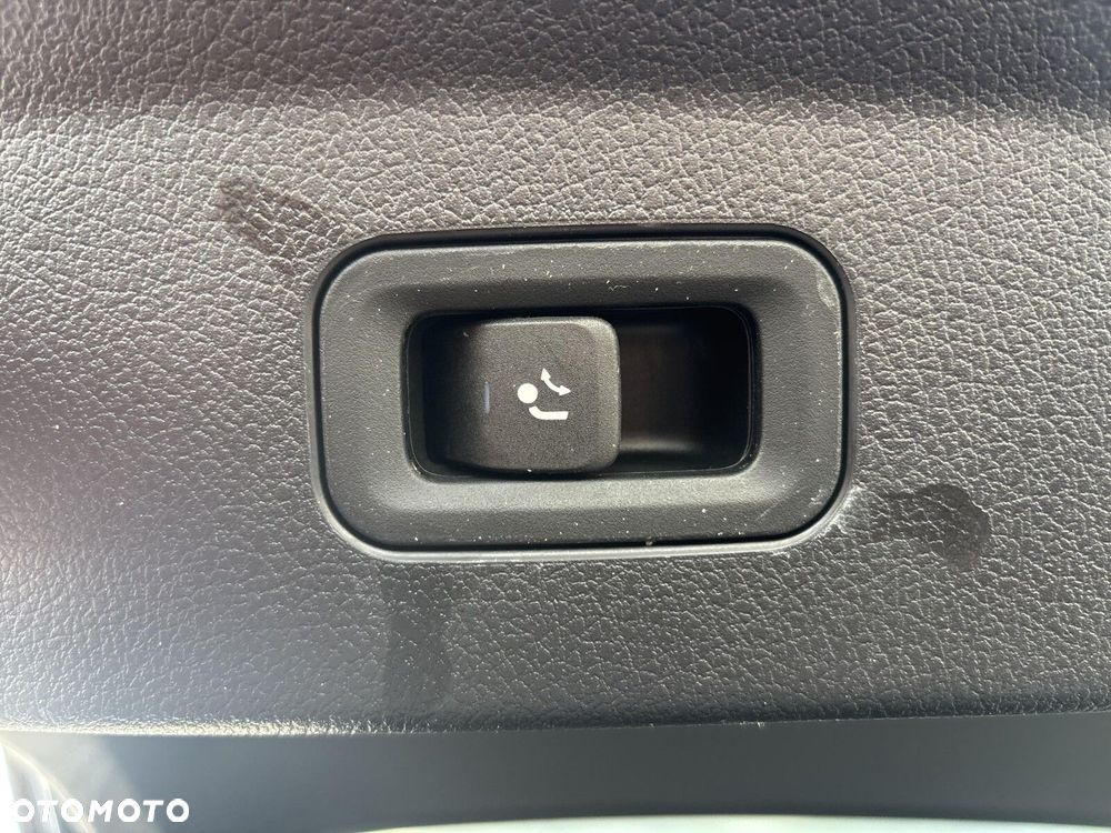 Mercedes-Benz GLE - 28