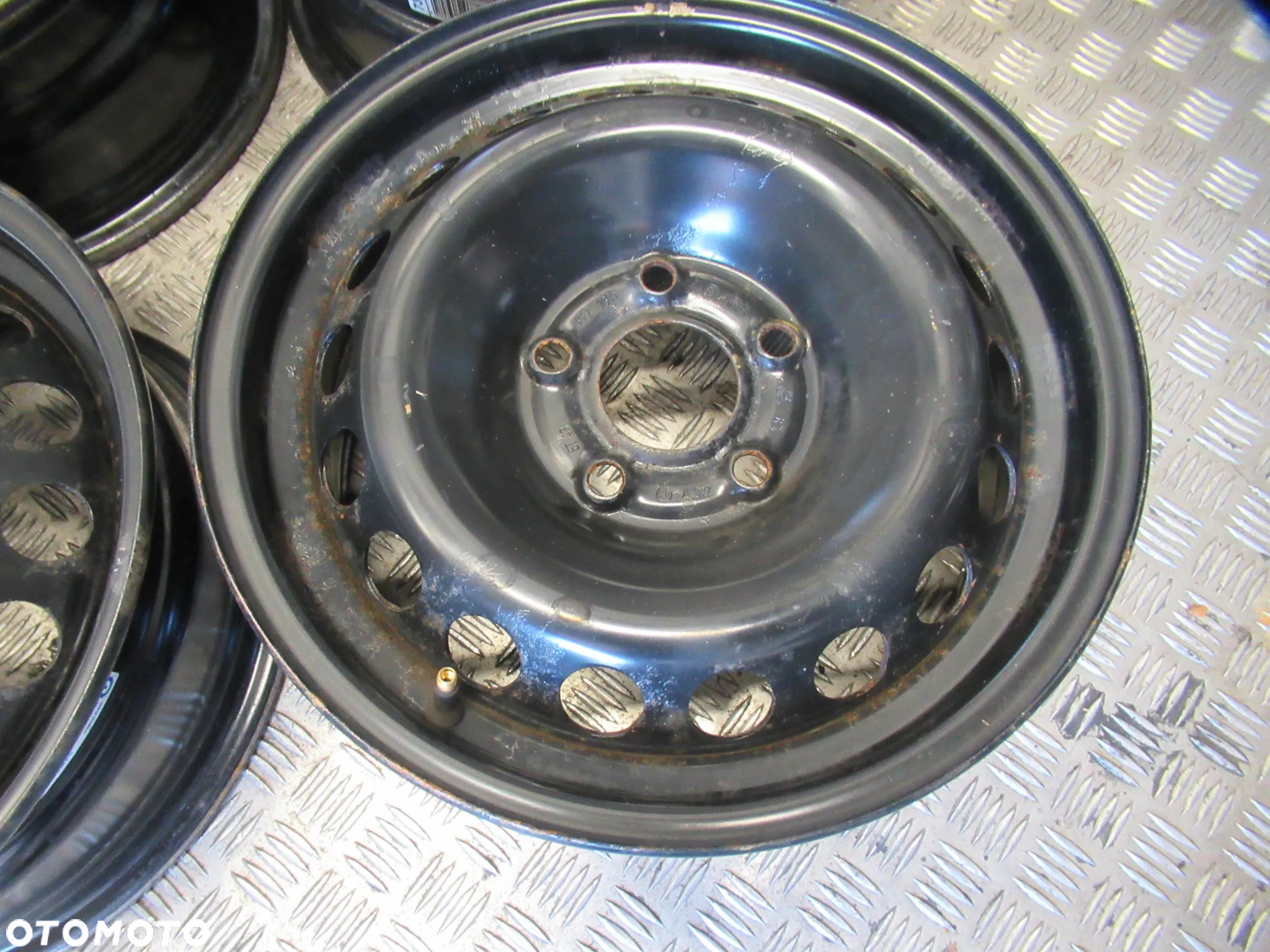 Felgi Renault Megane Kangoo III 6,5Jx15 et43 5x114,3 - 4