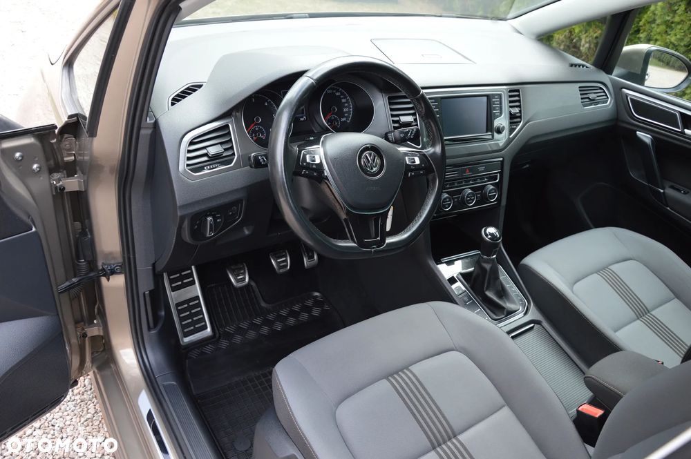 Volkswagen Golf Sportsvan - 23