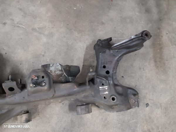 Charriot Frente Mazda 323 P V (Ba) - 4