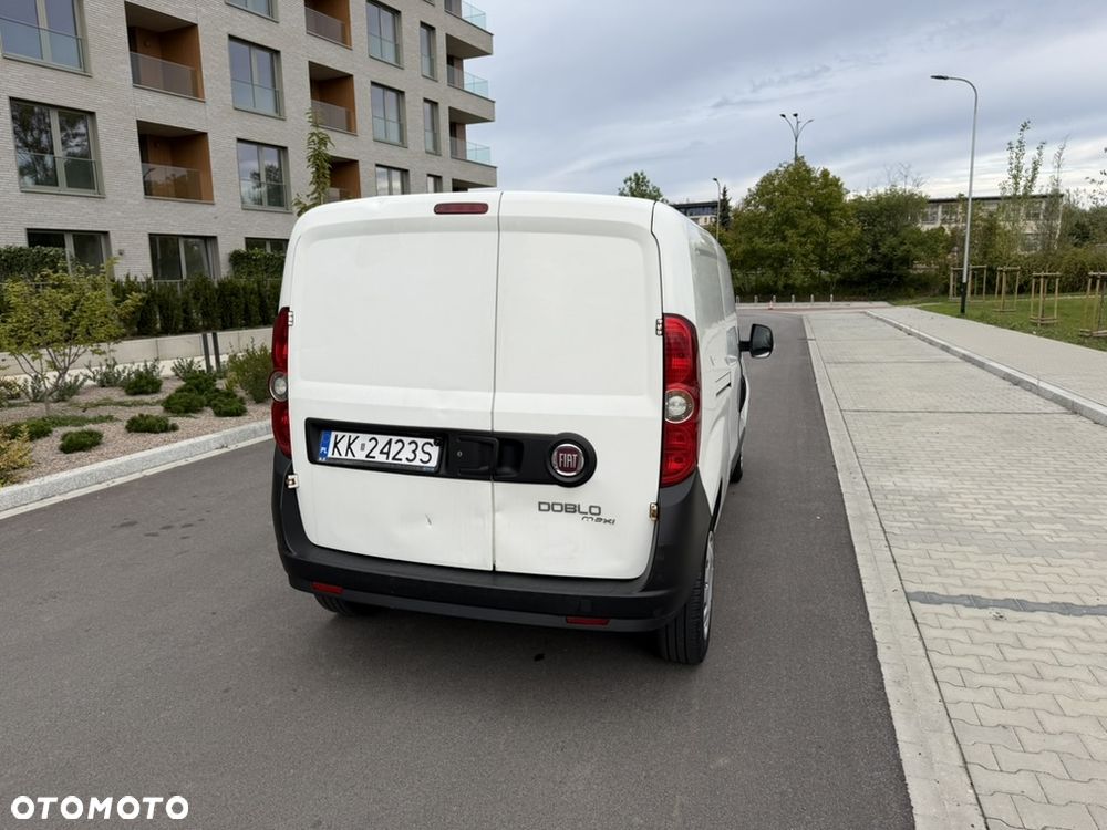 Fiat Doblo Cargo Maxi - 12