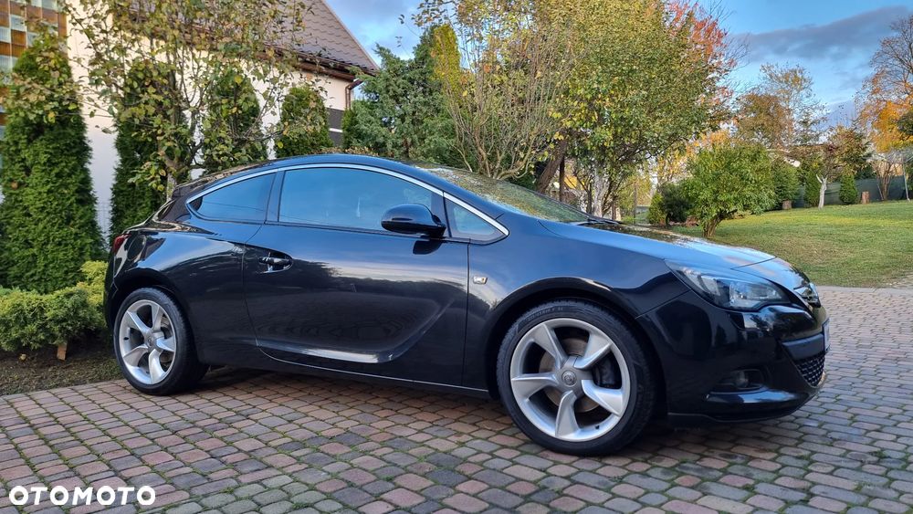 Opel Astra GTC 1.4 Turbo Innovation - 11