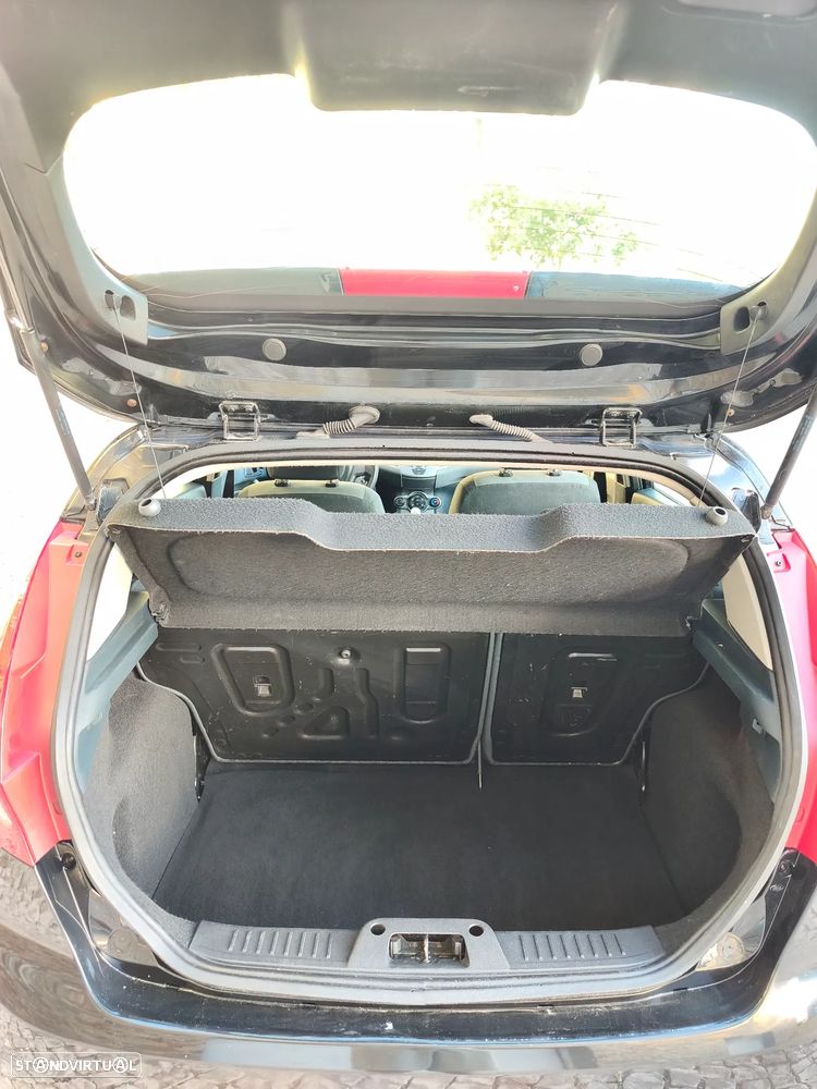 Ford Fiesta 1.25 Techno - 18