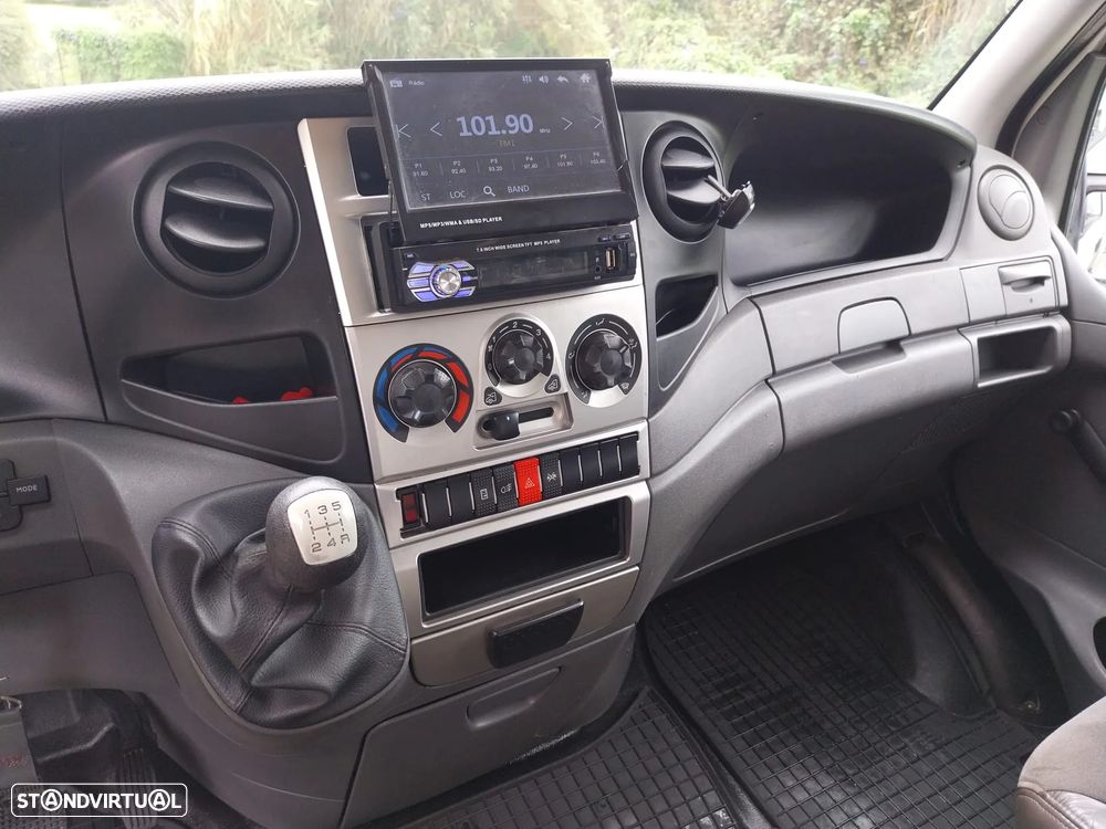 Iveco C30C REBOQUE - 13