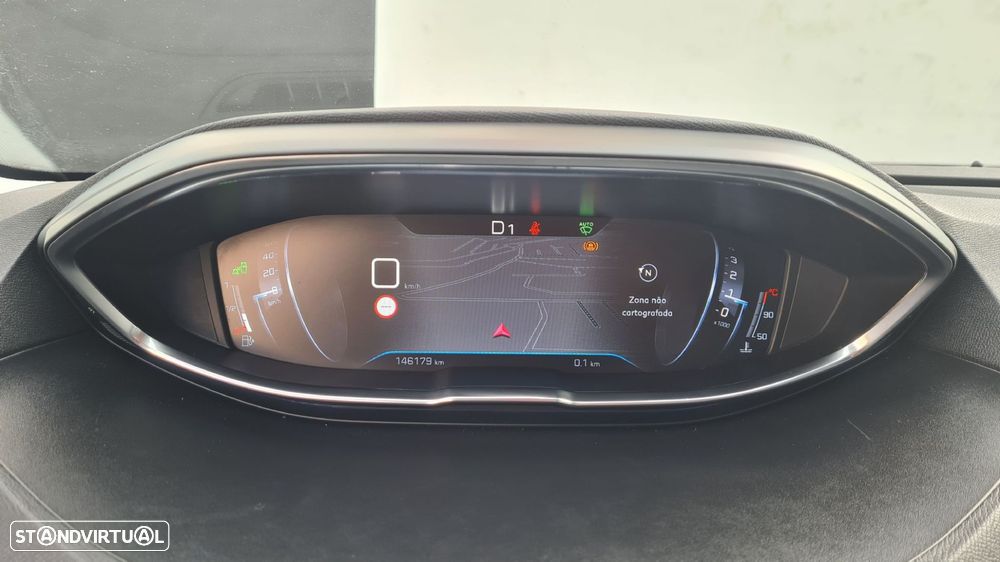 Peugeot 5008 1.5 BlueHDi Allure EAT8 - 17