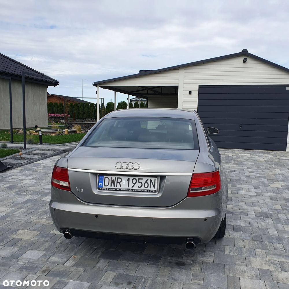 Audi A6 Limousine 2.4 - 3