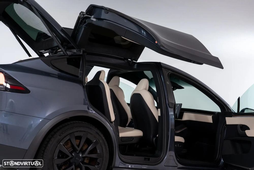 Tesla Model X Long Range AWD - 38