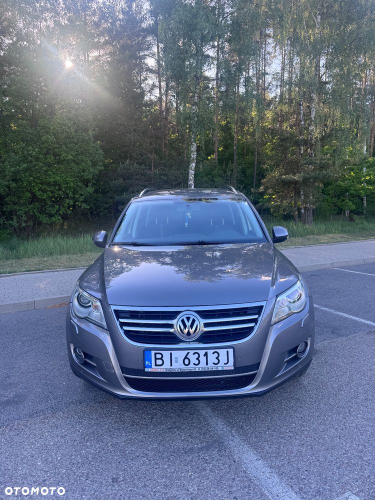 Volkswagen Tiguan - 2