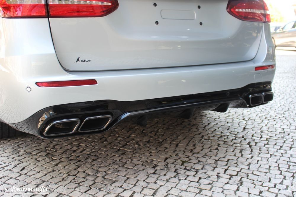 Mercedes-Benz E 220 d AMG - 11