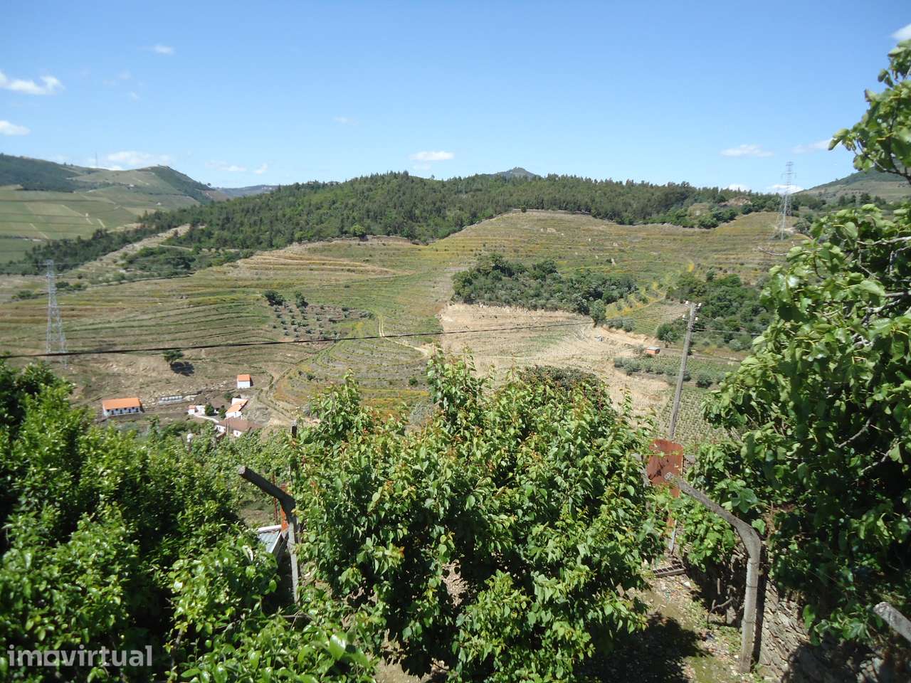 MORADIA PARA RECONSTRUÇÃO COM VISTAS DESLUMBRANTES SOBRE O DOURO - Grande imagem: 5/10