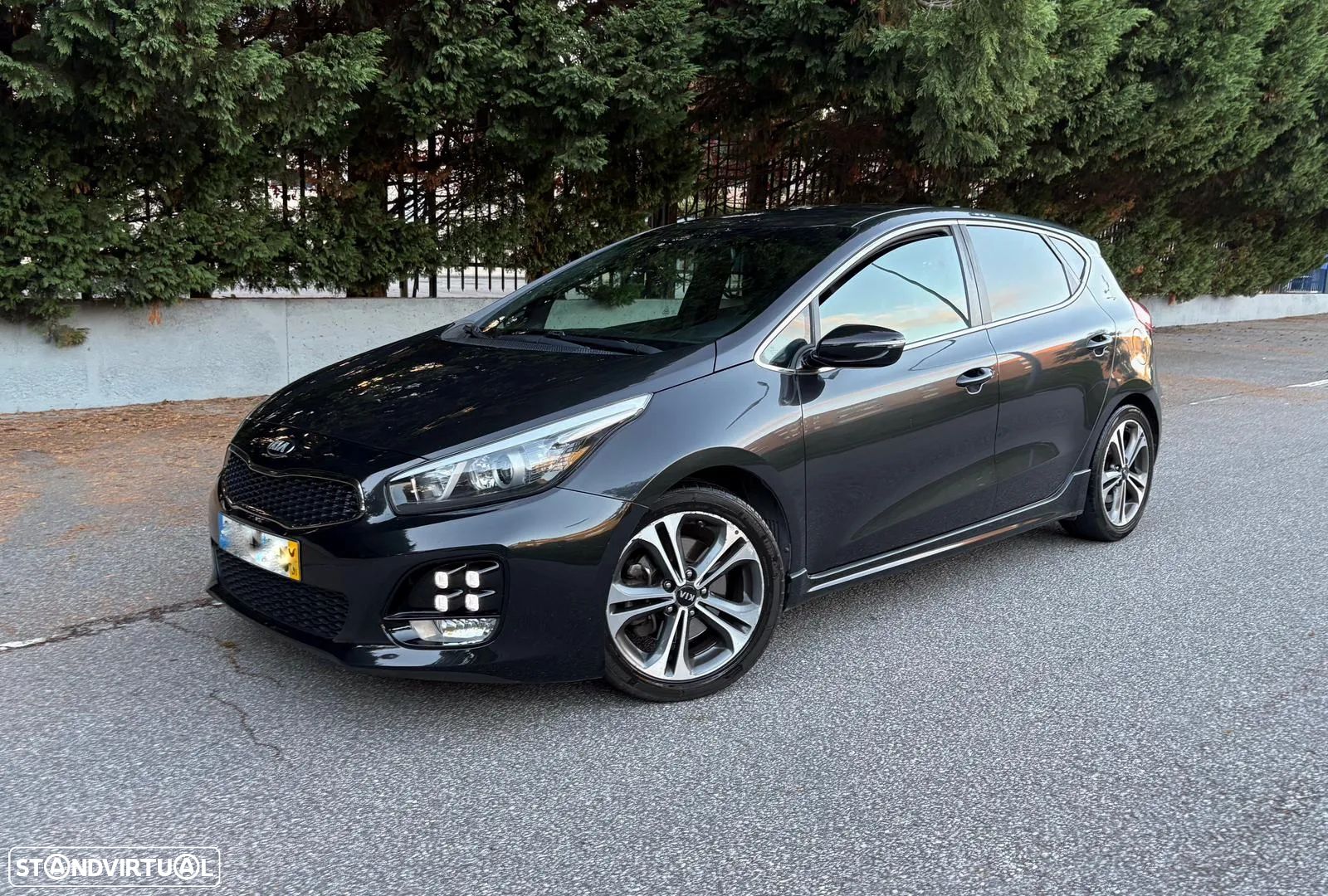 Kia Ceed 1.6 CRDi GT Line - 1