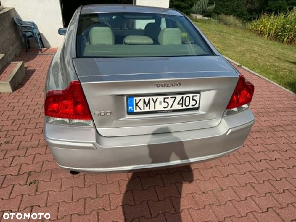 Volvo S60 2.5T Rubin - 4