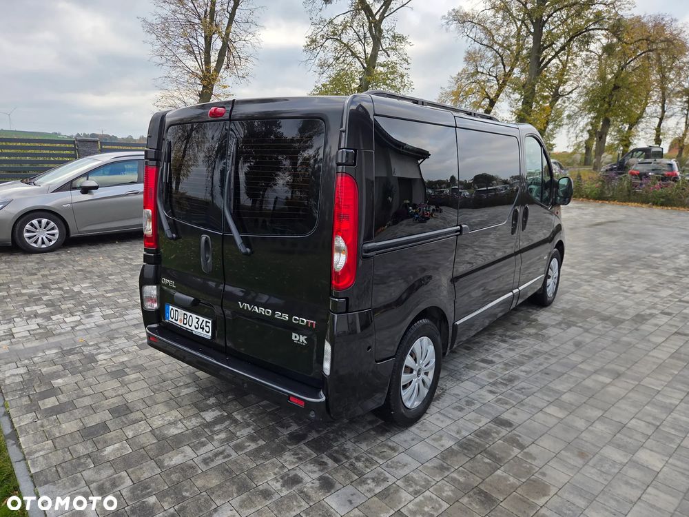 Opel Vivaro - 10