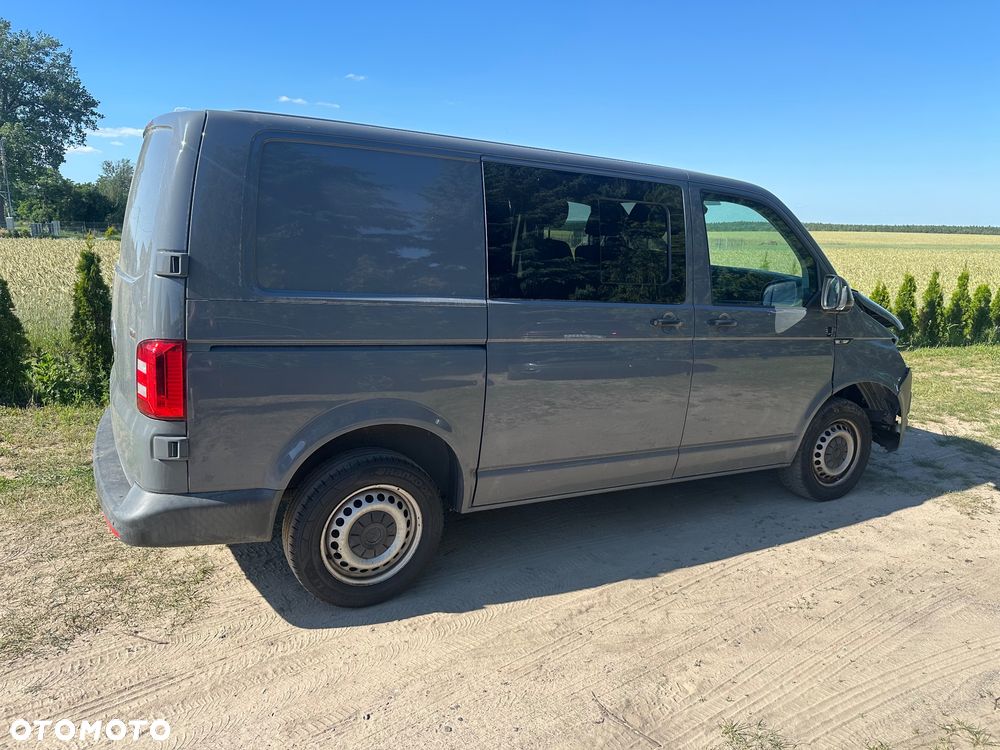 Volkswagen Transporter - 1