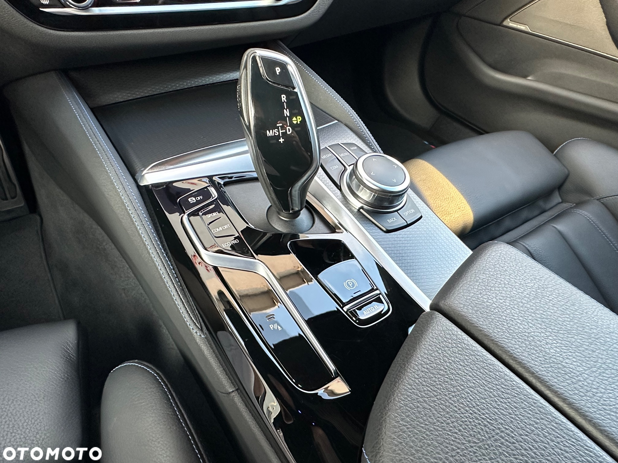 BMW Seria 5 520d M Sport Edition - 23