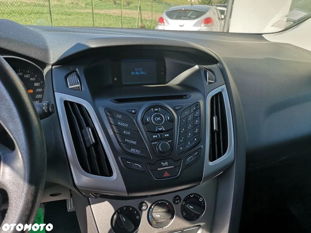 Ford Focus 1.6 TDCi DPF Ambiente - 28