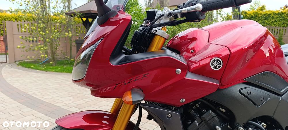 Yamaha FZ - 40