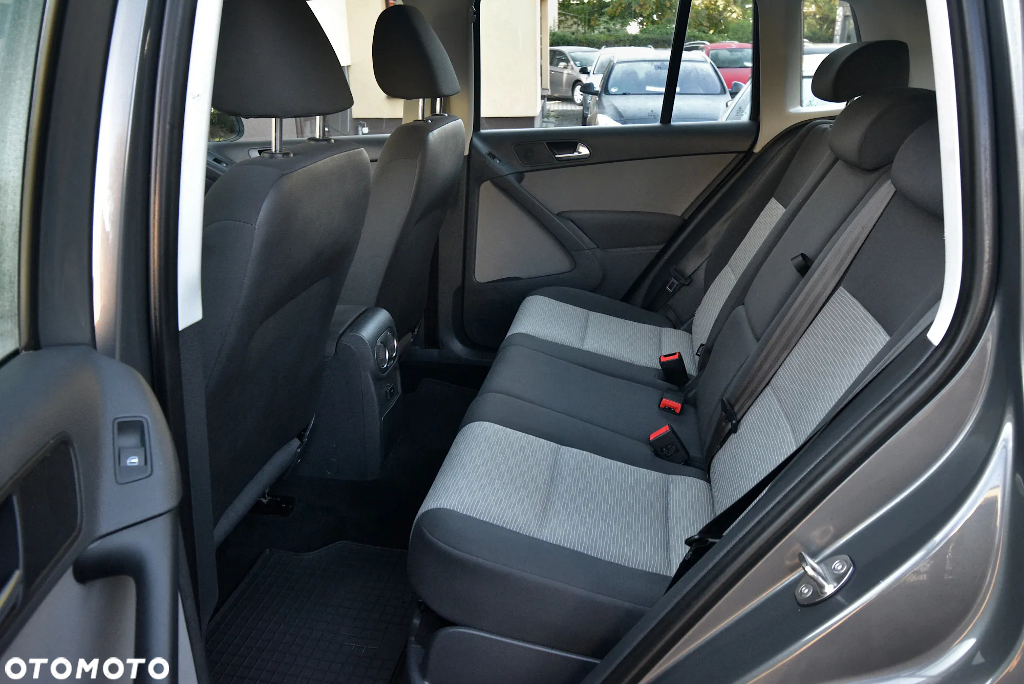 Volkswagen Tiguan 2.0 TDI DPF 4Motion BlueMotion Technology Trend & Fun - 20