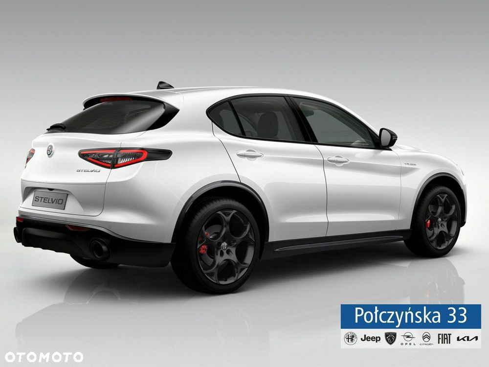 Alfa Romeo Stelvio - 4