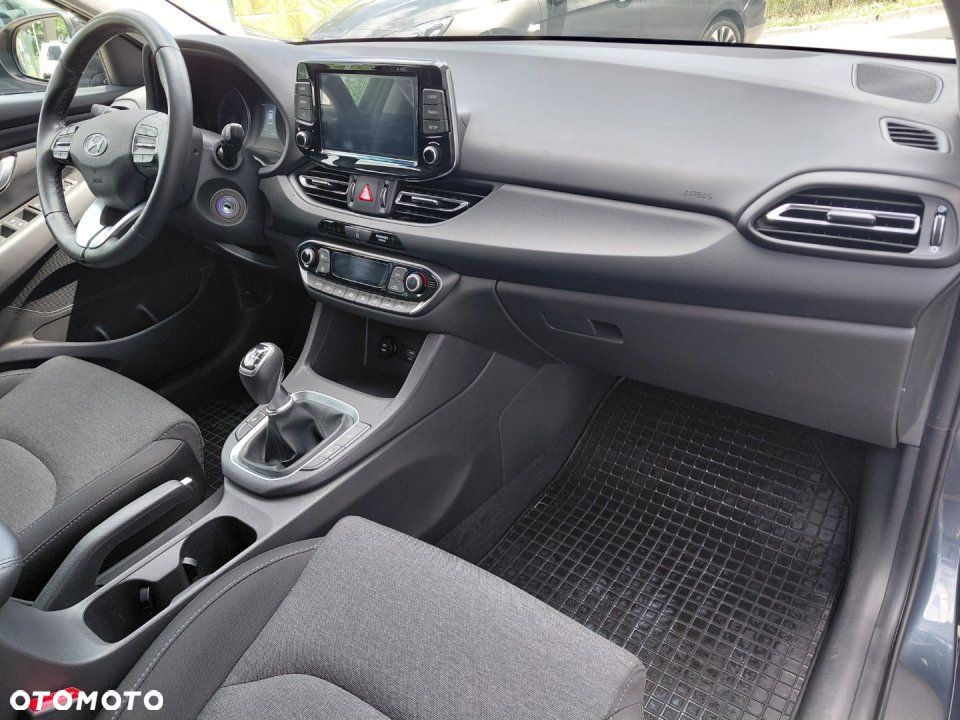 Hyundai i30 - 25