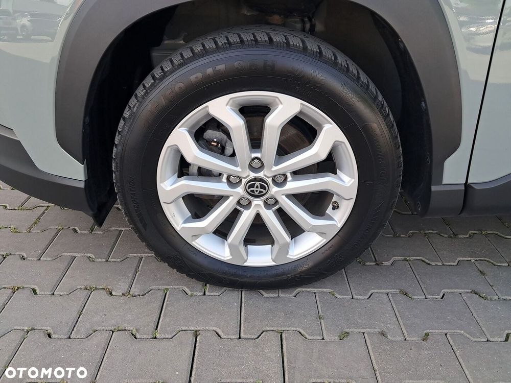 Toyota Corolla Cross - 25