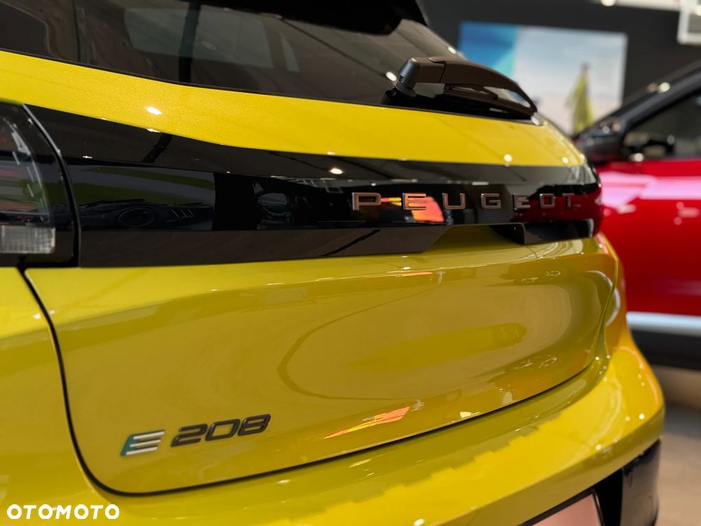 Peugeot 208 e-208 50kWh Allure - 12