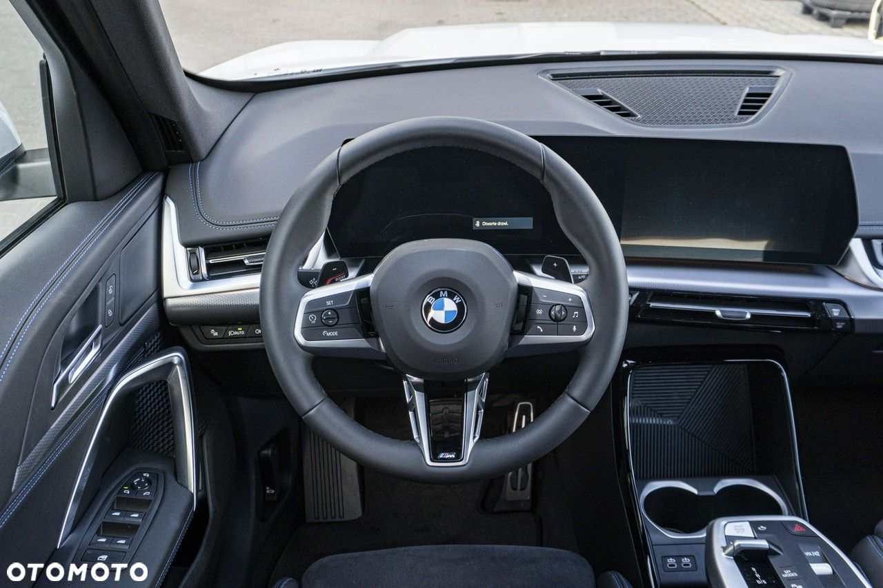 BMW X1 sDrive18i - 14