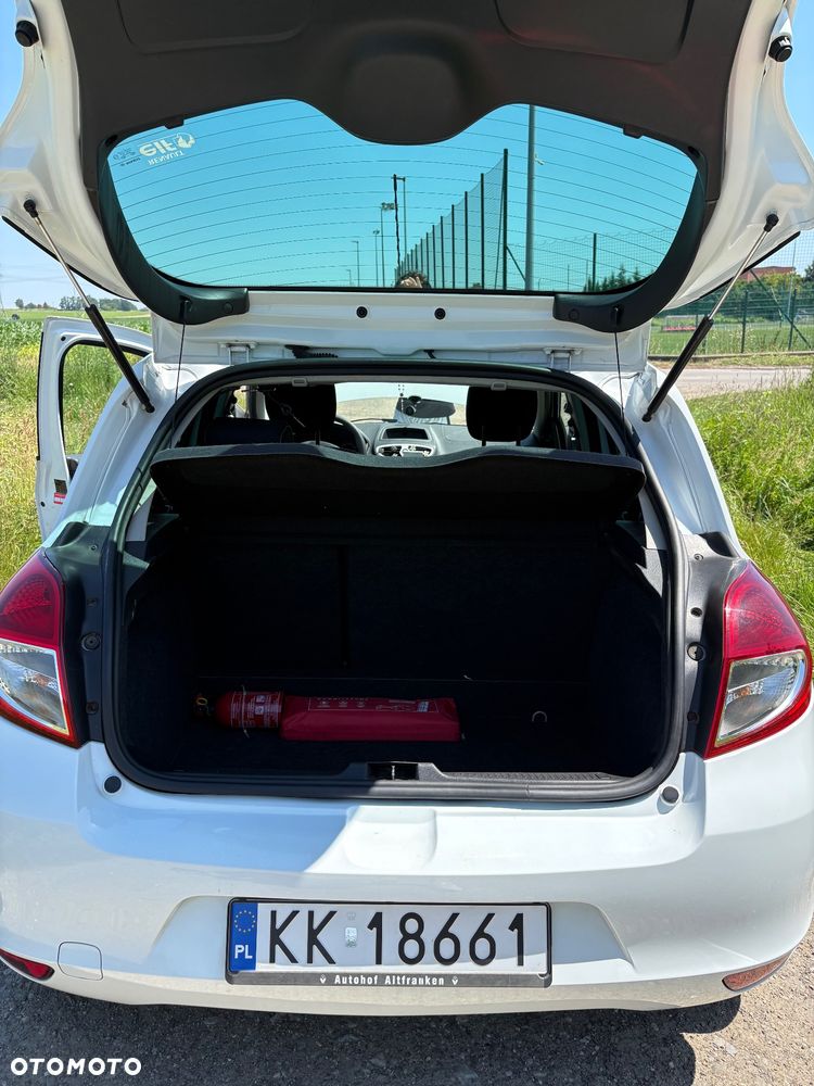 Renault Clio 1.2 16V Campus Authentique - 8