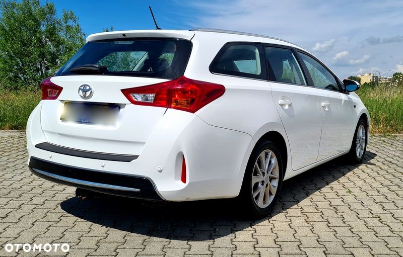 Toyota Auris 2.0 D-4D Comfort - 9