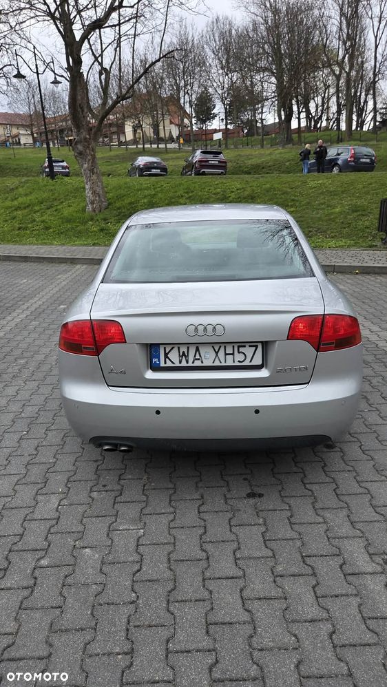 Audi A4 Limousine 2.0 TDI - 6