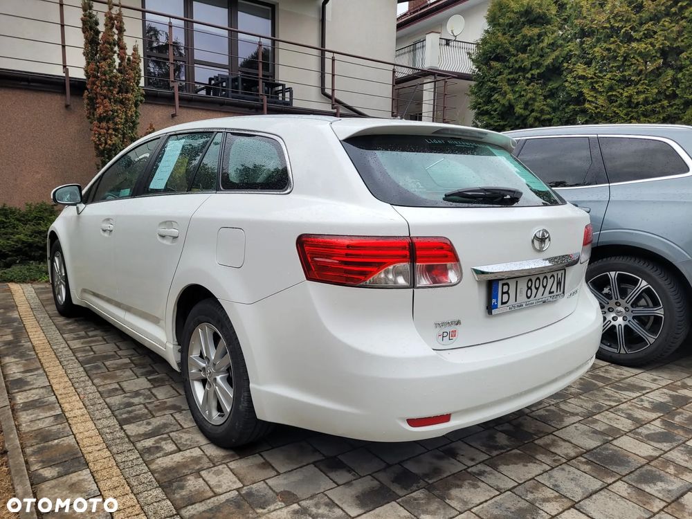 Toyota Avensis 2.0 D-4D Luna - 3