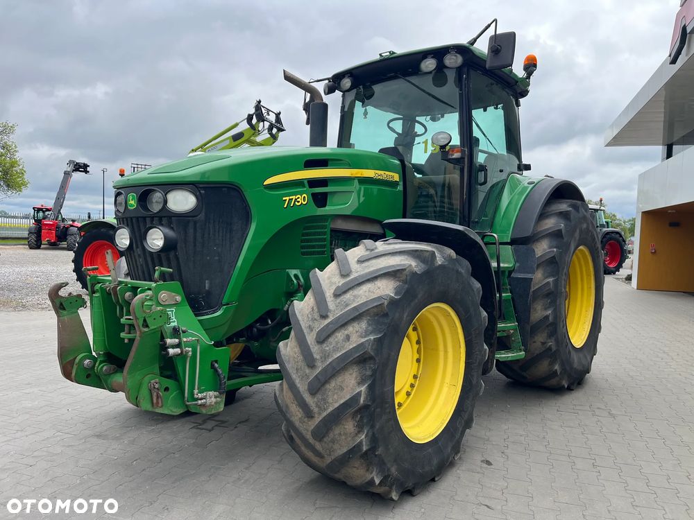 John Deere 7730 - 8