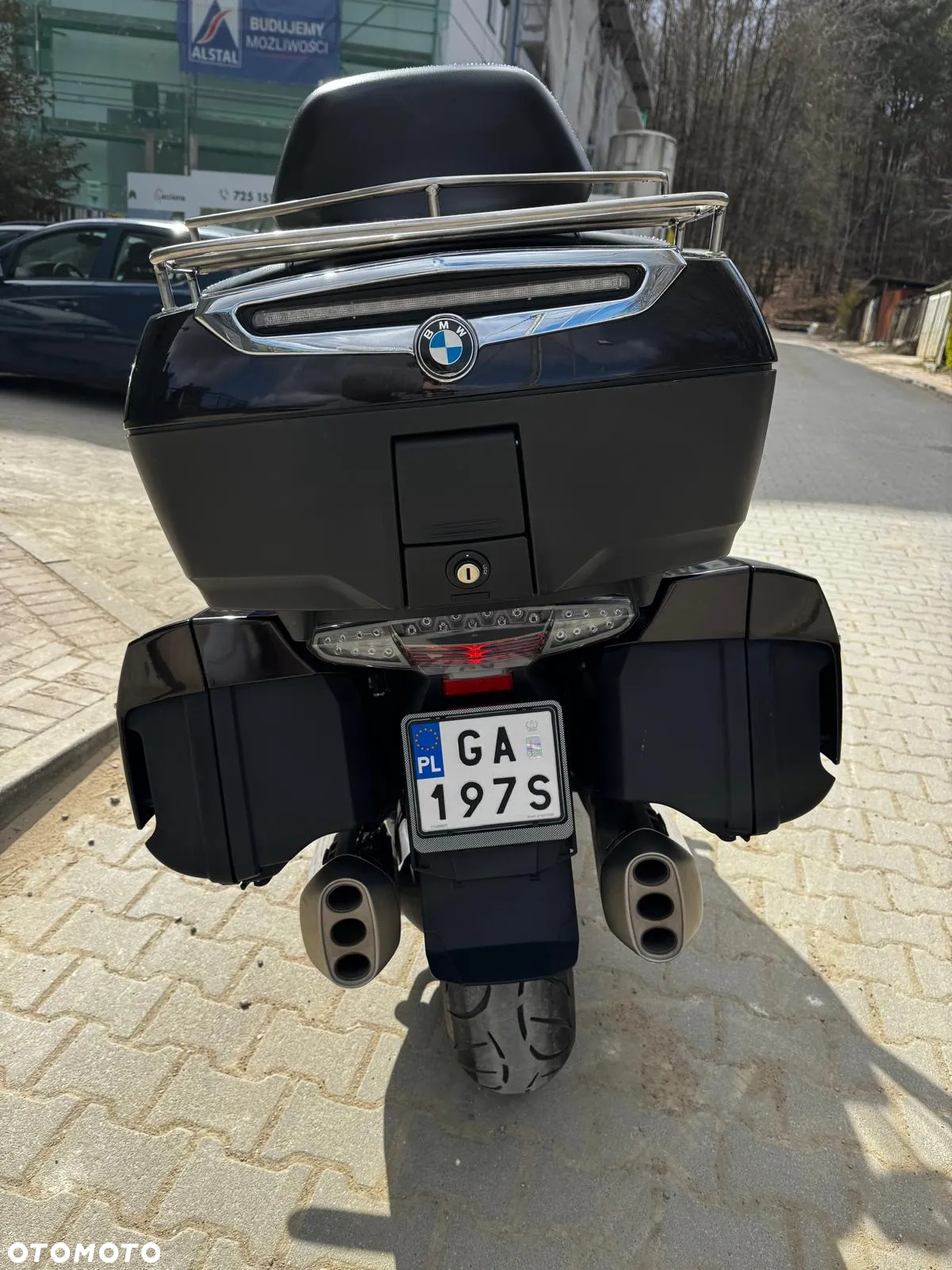 BMW K - 9