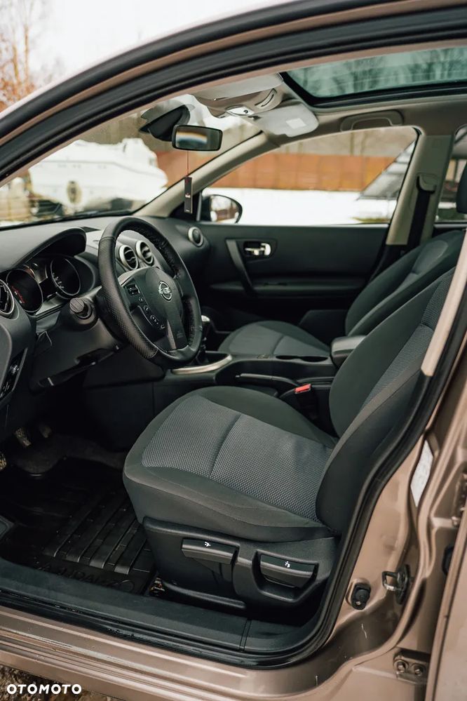 Nissan Qashqai+2 2.0 dCi DPF acenta - 9