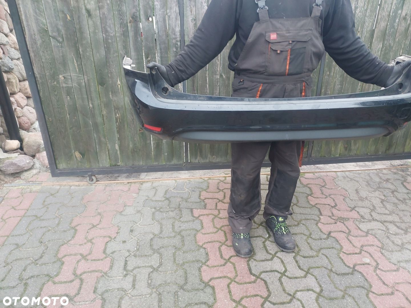 FOCUS MK2 KOMBI ZDERZAK TYŁ LAK.F3 08-11 - 2
