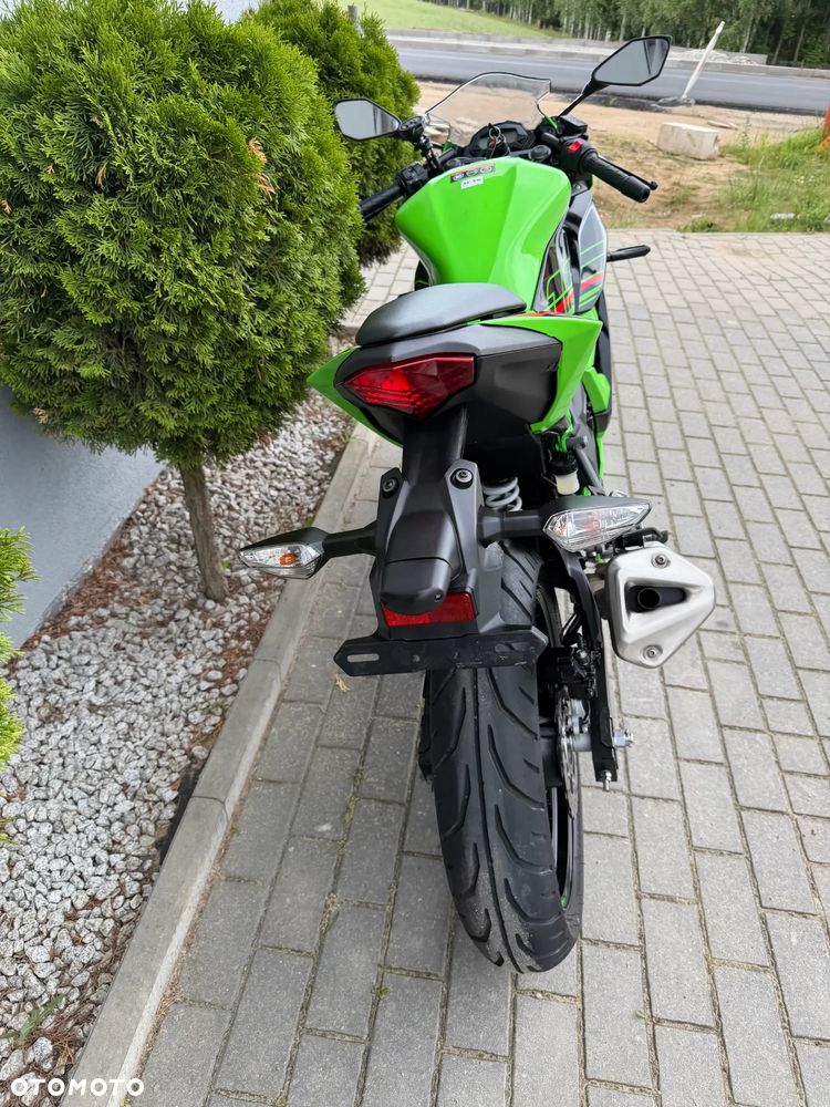 Kawasaki Ninja - 22
