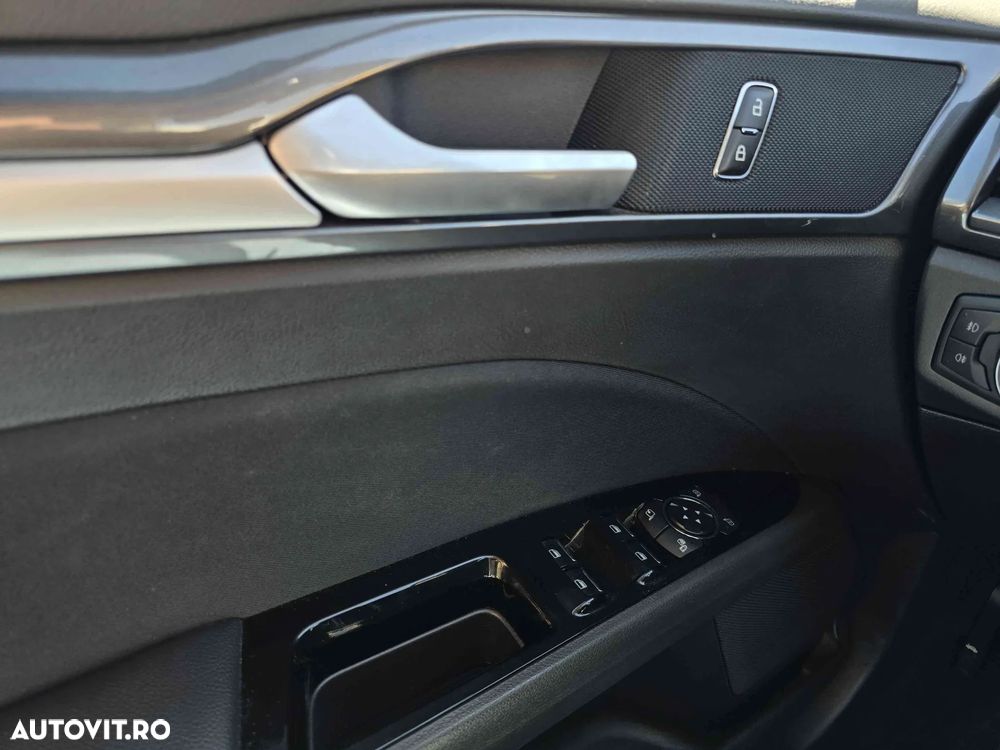 Ford Mondeo - 16