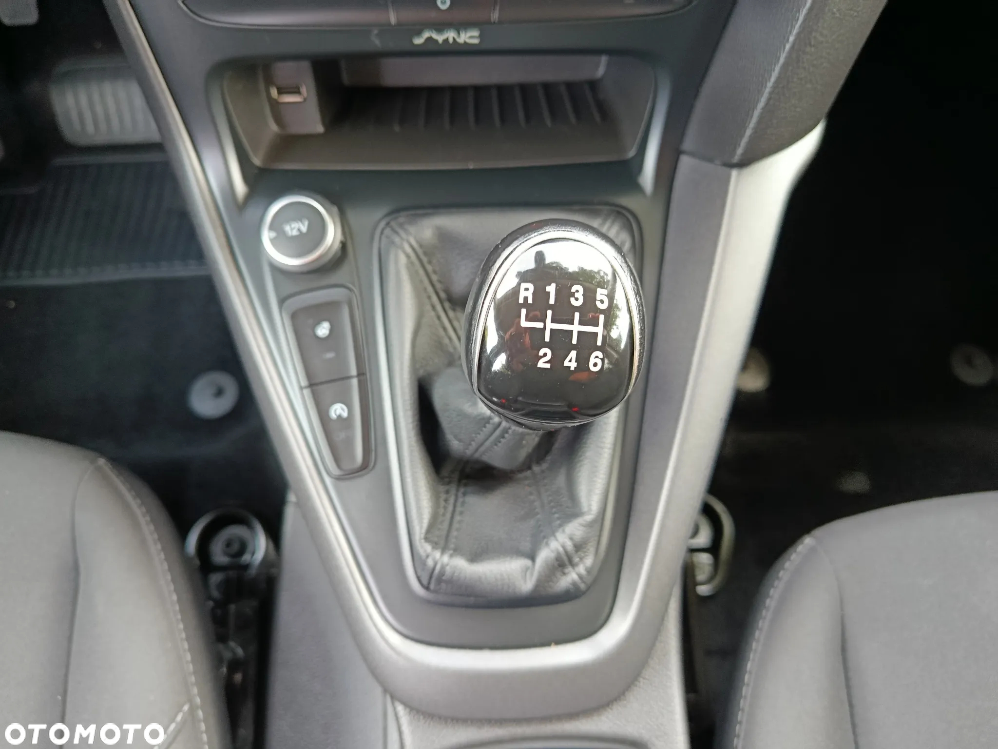 Ford Focus 1.0 EcoBoost Active - 28