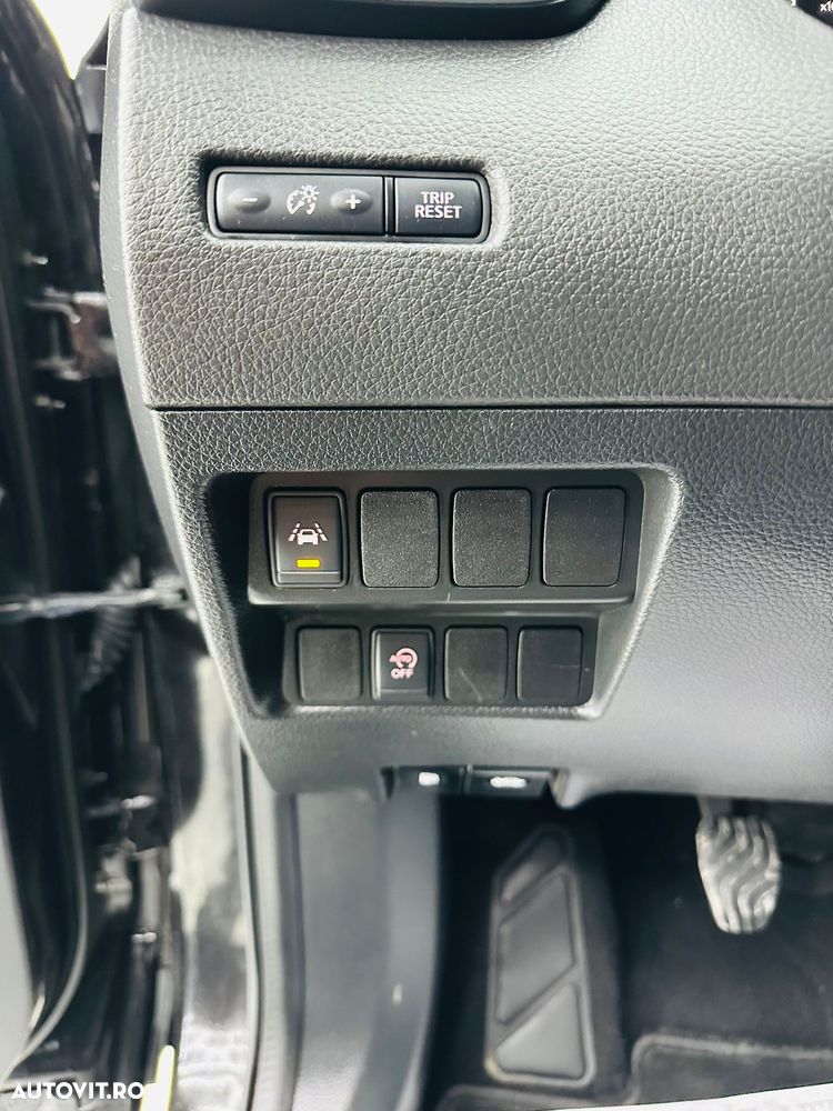 Nissan Qashqai 1.2 DIG-T N-Connecta - 22