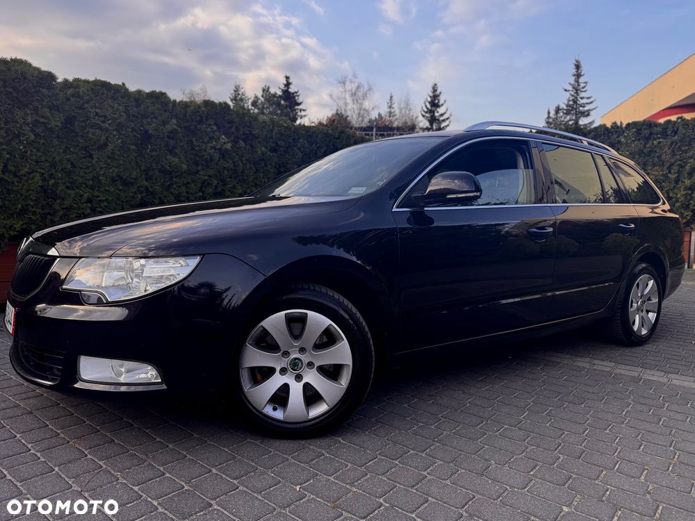 Skoda Superb 2.0 TDI Exclusive - 2