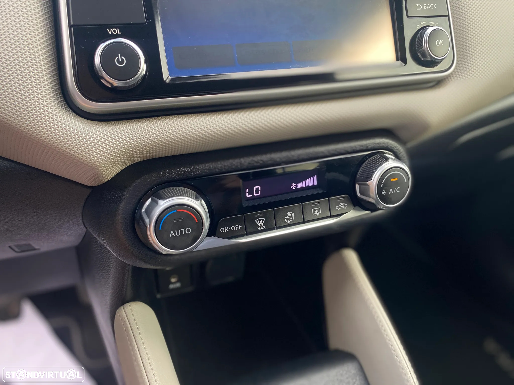 Nissan Micra 0.9 IG-T N-Connecta Urban S/S - 23