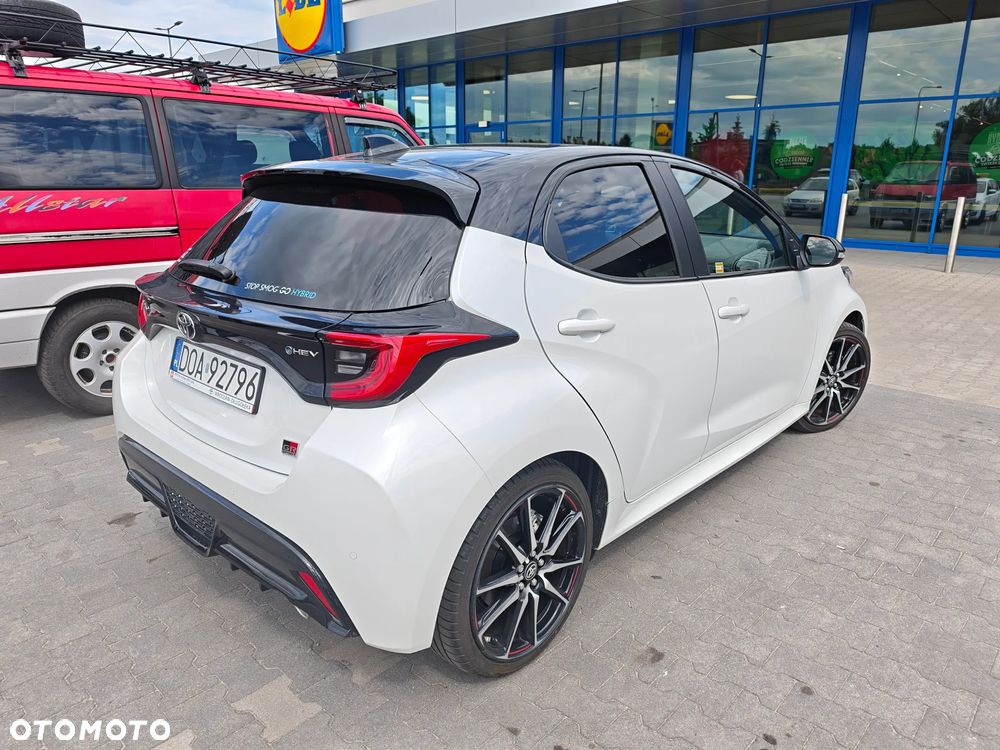 Toyota Yaris Hybrid 1.5 GR Sport - 3