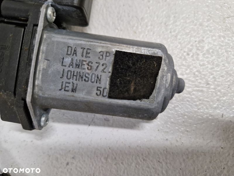 FIAT 500L PODNOŚNIK MECHANIZM SZYBY LEWY TYŁ 51957505 - 4