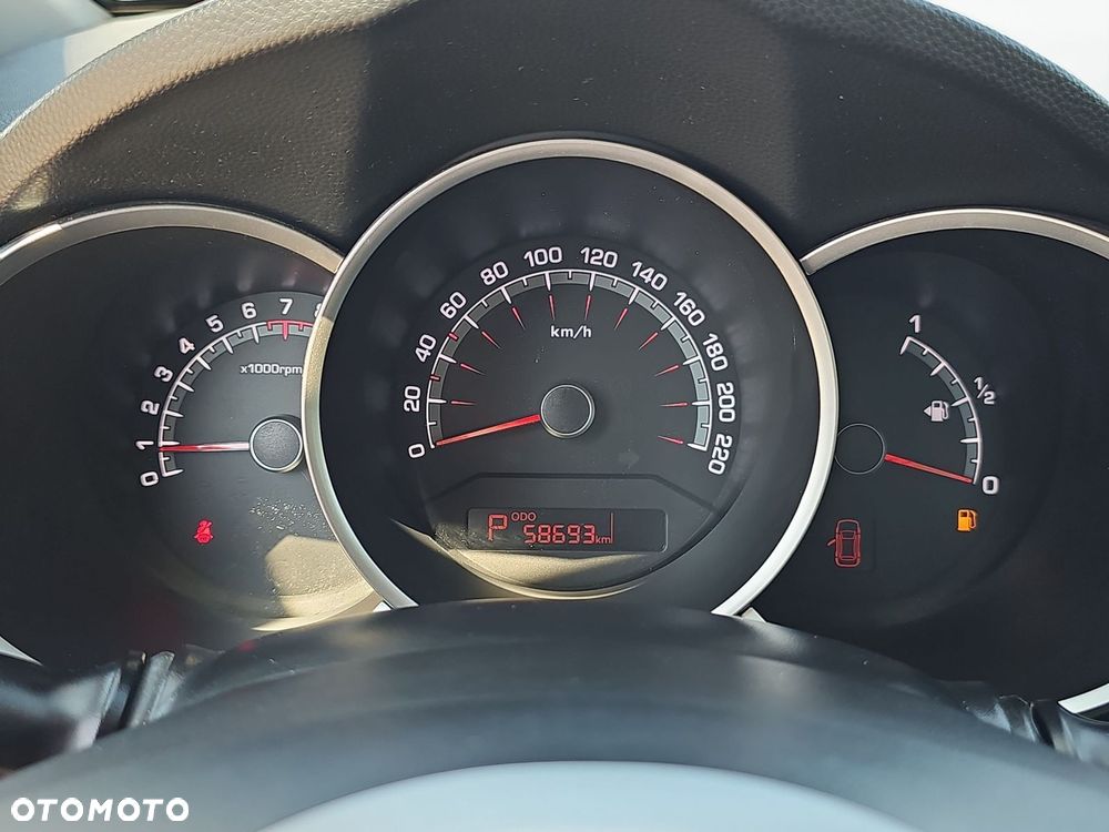 Kia Venga 1.6 L - 20
