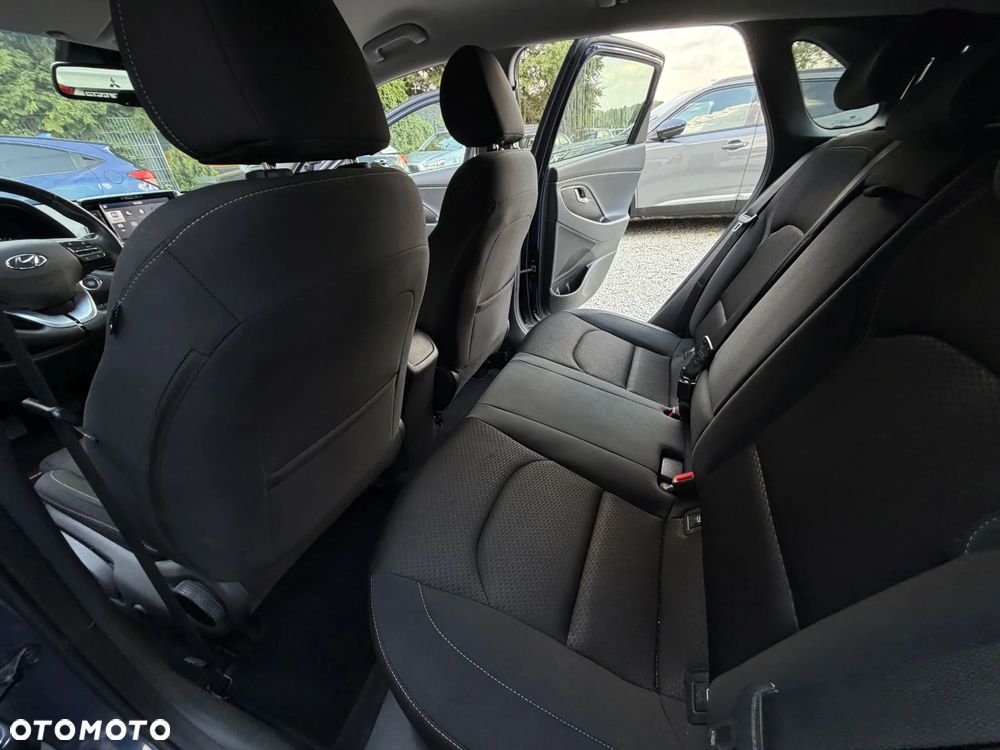 Hyundai i30 1.6 CRDi BlueDrive Go - 31