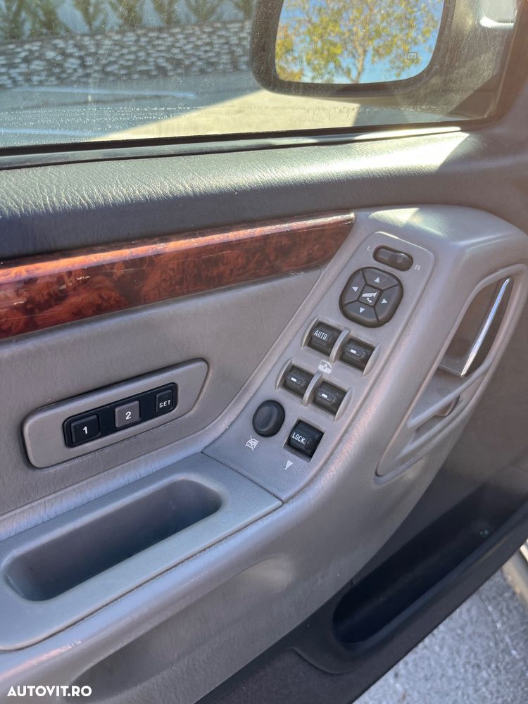 Jeep Grand Cherokee - 7