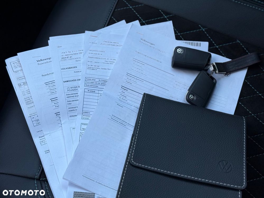 Volkswagen T-Cross - 38