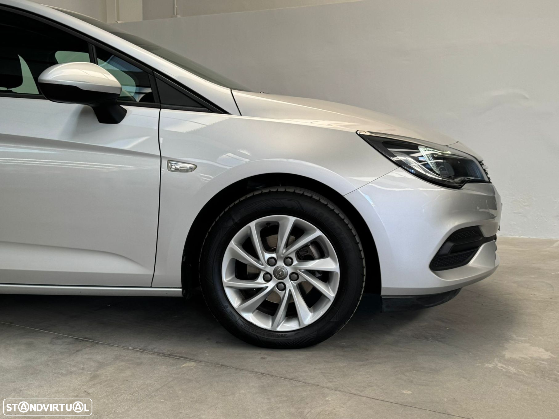 Opel Astra Sports Tourer 1.5 D Design & Tech Aut. S/S - 9