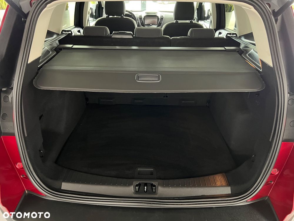 Ford Kuga - 27